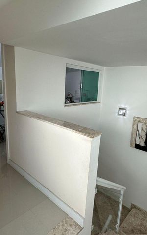 Casa de condomínio à venda com 350m², 3 quartos e 2 vagas Casa de condomínio à venda com 350m², 3 quartos e 2 vagasAcesso