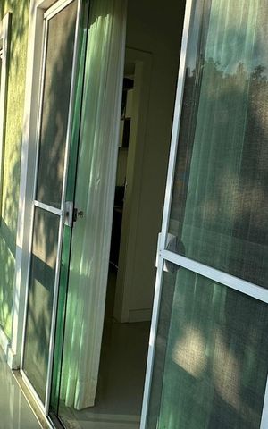Casa de condomínio à venda com 350m², 3 quartos e 2 vagas Casa de condomínio à venda com 350m², 3 quartos e 2 vagasSuíte 3