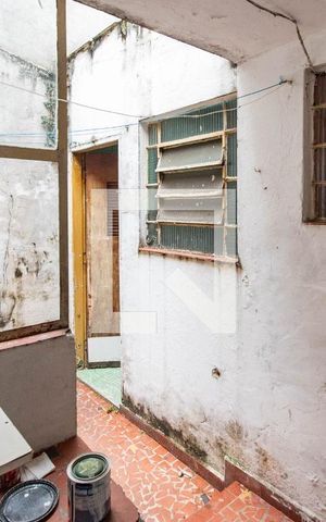 Casa à venda com 90m², 2 quartos e sem vaga
