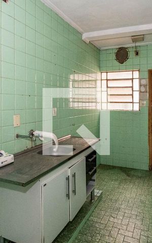 Casa à venda com 90m², 2 quartos e sem vaga