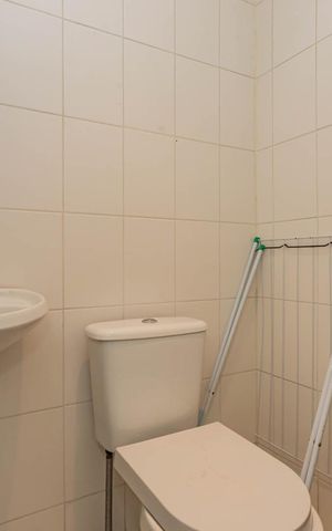 Apartamento à venda com 136m², 3 quartos e 2 vagasBanheiro de Serviço