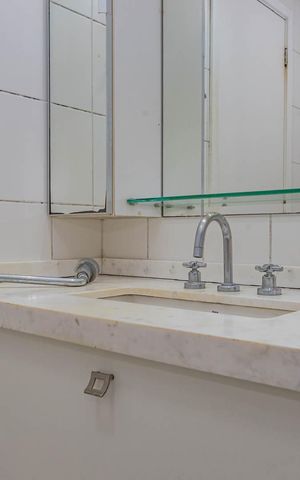 Apartamento à venda com 136m², 3 quartos e 2 vagasBanheiro da Suíte 3