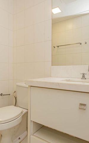 Apartamento à venda com 136m², 3 quartos e 2 vagasBanheiro da Suíte 2