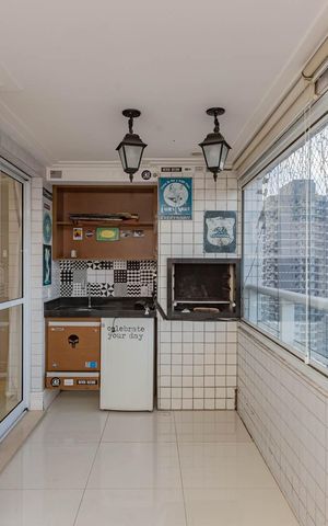 Apartamento à venda com 136m², 3 quartos e 2 vagasVaranda