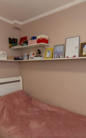 Apartamento à venda com 140m², 3 quartos e 2 vagas Apartamento à venda com 140m², 3 quartos e 2 vagasQuarto 1