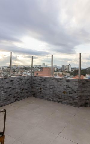 Apartamento à venda com 140m², 3 quartos e 2 vagas Apartamento à venda com 140m², 3 quartos e 2 vagasCobertura