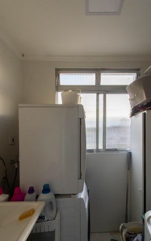 Apartamento à venda com 140m², 3 quartos e 2 vagas Apartamento à venda com 140m², 3 quartos e 2 vagasArea de Serviço