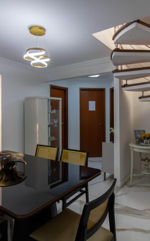 Apartamento à venda com 140m², 3 quartos e 2 vagas Apartamento à venda com 140m², 3 quartos e 2 vagasSala