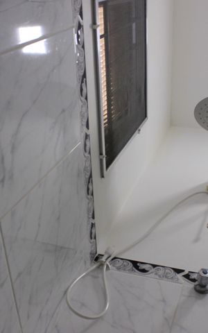 Casa à venda com 51m², 4 quartos e 1 vagaBanheiro 1