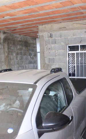 Casa à venda com 51m², 4 quartos e 1 vagaGaragem