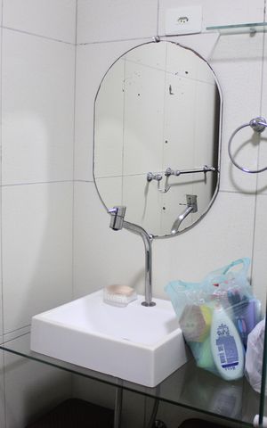 Casa à venda com 51m², 4 quartos e 1 vagaBanheiro social