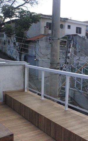 Casa à venda com 51m², 4 quartos e 1 vagaTerraço