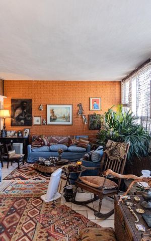 Apartamento à venda com 213m², 2 quartos e 1 vaga Apartamento à venda com 213m², 2 quartos e 1 vagaSala