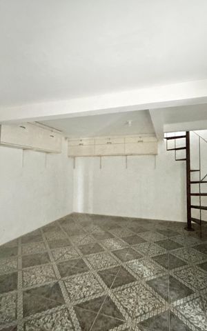 Casa à venda com 166m², 3 quartos e 2 vagas Casa à venda com 166m², 3 quartos e 2 vagasGaragem