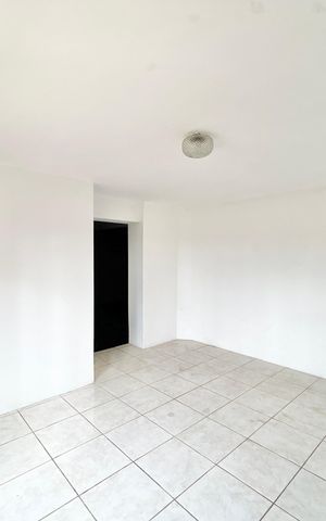 Casa à venda com 166m², 3 quartos e 2 vagas Casa à venda com 166m², 3 quartos e 2 vagasSuíte 3