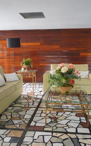 Apartamento à venda com 105m², 4 quartos e 1 vaga Apartamento à venda com 105m², 4 quartos e 1 vagaHall de entrada