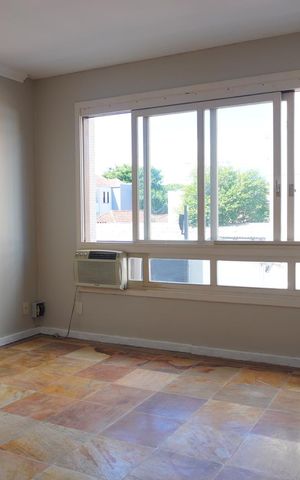Apartamento à venda com 105m², 4 quartos e 1 vaga Apartamento à venda com 105m², 4 quartos e 1 vagaSala