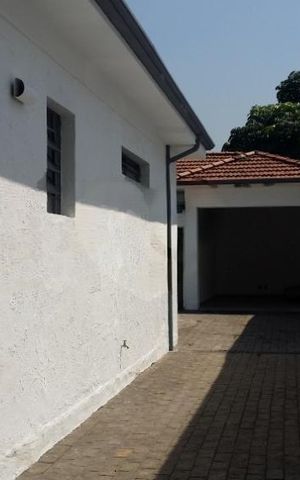 Casa à venda com 170m², 5 quartos e 4 vagas