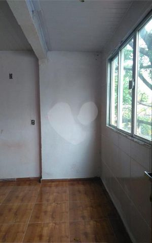Apartamento à venda com 200m², 2 quartos e sem vaga