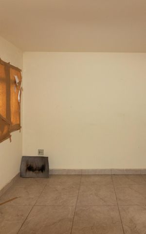 Casa à venda com 130m², 3 quartos e 2 vagas Casa à venda com 130m², 3 quartos e 2 vagasSala