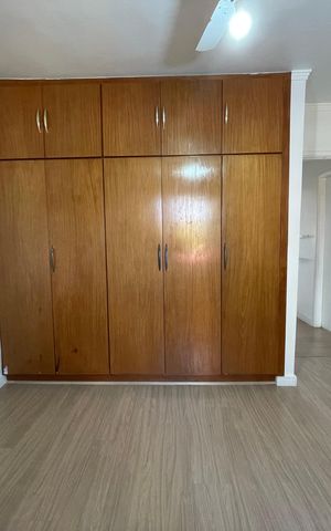 Casa à venda com 250m², 3 quartos e 2 vagas Casa à venda com 250m², 3 quartos e 2 vagasQuarto 3