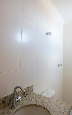 Apartamento à venda com 86m², 3 quartos e 2 vagas Apartamento à venda com 86m², 3 quartos e 2 vagasBanheiro social