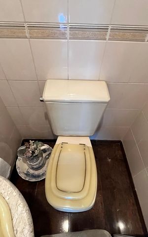 Apartamento à venda com 174m², 4 quartos e 4 vagas Apartamento à venda com 174m², 4 quartos e 4 vagasLavabo