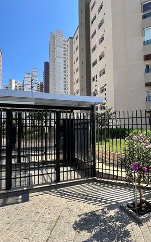 Apartamento à venda com 174m², 4 quartos e 4 vagas Apartamento à venda com 174m², 4 quartos e 4 vagasFachada