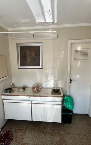 Apartamento à venda com 174m², 4 quartos e 4 vagas Apartamento à venda com 174m², 4 quartos e 4 vagasÁrea de Serviço