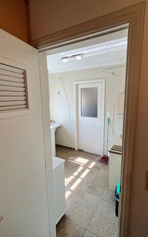 Apartamento à venda com 174m², 4 quartos e 4 vagas Apartamento à venda com 174m², 4 quartos e 4 vagasQuarto de Serviço