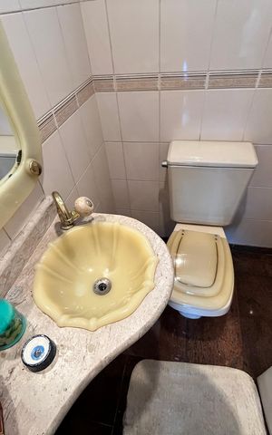 Apartamento à venda com 174m², 4 quartos e 4 vagas Apartamento à venda com 174m², 4 quartos e 4 vagasLavabo
