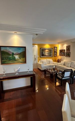 Apartamento à venda com 174m², 4 quartos e 4 vagas Apartamento à venda com 174m², 4 quartos e 4 vagasSala