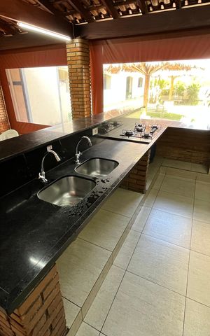 Apartamento à venda com 174m², 4 quartos e 4 vagas Apartamento à venda com 174m², 4 quartos e 4 vagasÁrea comum - Churrasqueira