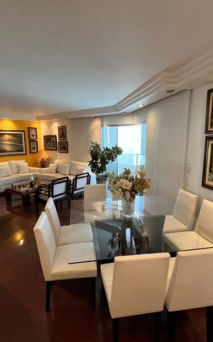 Apartamento à venda com 174m², 4 quartos e 4 vagas Apartamento à venda com 174m², 4 quartos e 4 vagasSala