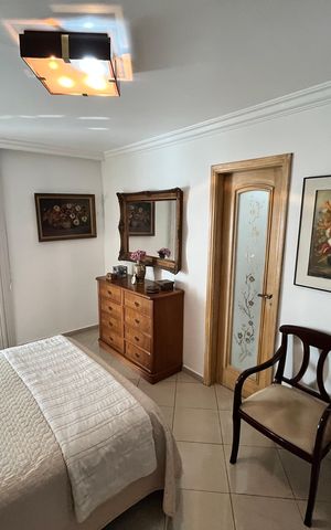 Apartamento à venda com 174m², 4 quartos e 4 vagas Apartamento à venda com 174m², 4 quartos e 4 vagasSuíte