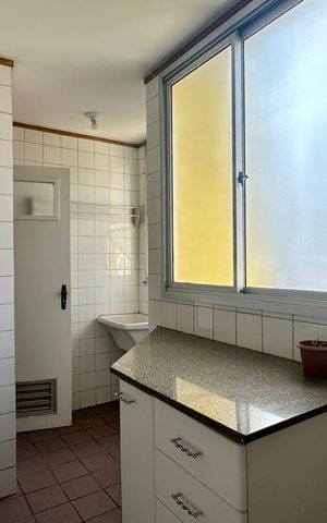 Apartamento à venda com 120m², 2 quartos e 2 vagas Apartamento à venda com 120m², 2 quartos e 2 vagasCozinha