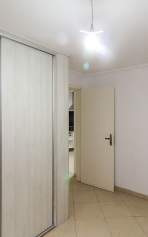 Casa à venda com 150m², 6 quartos e 4 vagas Casa à venda com 150m², 6 quartos e 4 vagasCasa 1 - Quarto 1