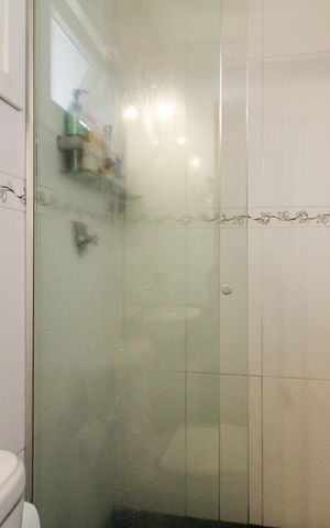Casa à venda com 150m², 6 quartos e 4 vagas Casa à venda com 150m², 6 quartos e 4 vagasCasa 2 - Banheiro Social