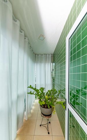 Apartamento à venda com 133m², 2 quartos e 2 vagas Apartamento à venda com 133m², 2 quartos e 2 vagasVaranda da Suíte