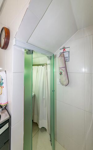 Apartamento à venda com 133m², 2 quartos e 2 vagas Apartamento à venda com 133m², 2 quartos e 2 vagasCozinha