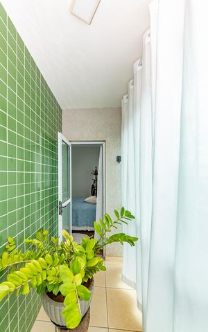 Apartamento à venda com 133m², 2 quartos e 2 vagas Apartamento à venda com 133m², 2 quartos e 2 vagasVaranda da Suíte