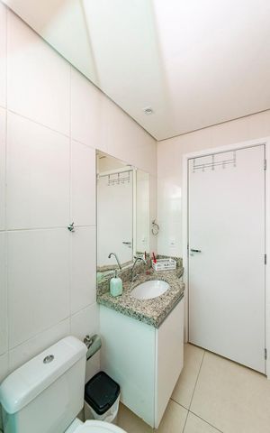 Apartamento à venda com 133m², 2 quartos e 2 vagas Apartamento à venda com 133m², 2 quartos e 2 vagasBanheiro Social 2