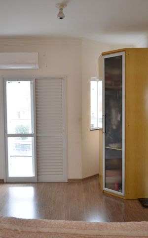 Casa para alugar com 240m², 3 quartos e 5 vagasQuarto
