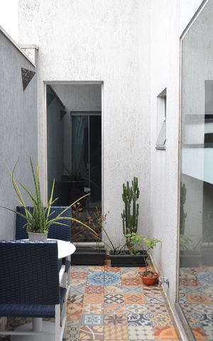 Casa para alugar com 240m², 3 quartos e 5 vagasCorredor