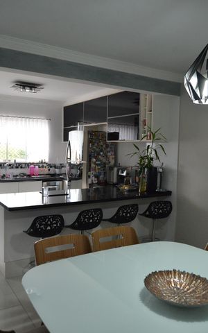 Casa para alugar com 240m², 3 quartos e 5 vagasCopa