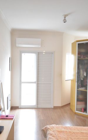 Casa para alugar com 240m², 3 quartos e 5 vagasQuarto