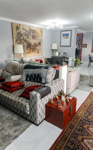 Apartamento à venda com 160m², 3 quartos e 2 vagas Apartamento à venda com 160m², 3 quartos e 2 vagasSala
