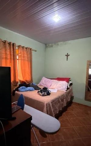 Casa à venda com 200m², 3 quartos e 2 vagas Casa à venda com 200m², 3 quartos e 2 vagasQuarto