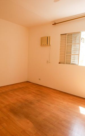 Casa à venda com 181m², 2 quartos e 2 vagasEdícula - Quarto