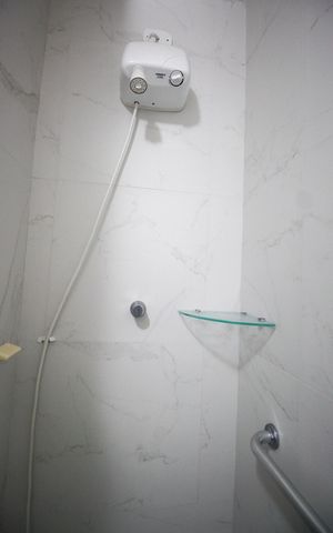 Casa à venda com 181m², 2 quartos e 2 vagasBanheiro Social